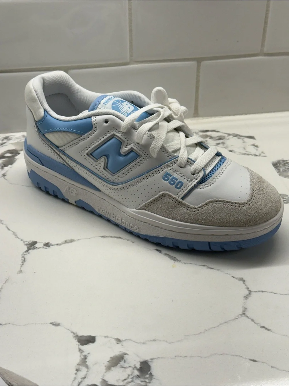 New Balance 550 White Blue Haze Sneakers Women’s 8.5 Men’s 7 BB550LSB UNC Retro